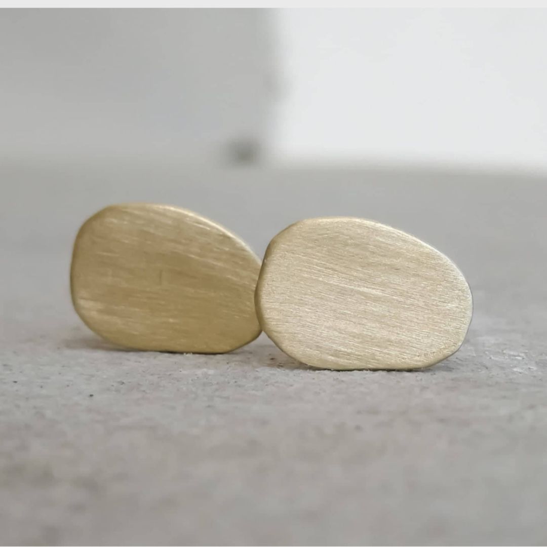 Gold flat pebble studs